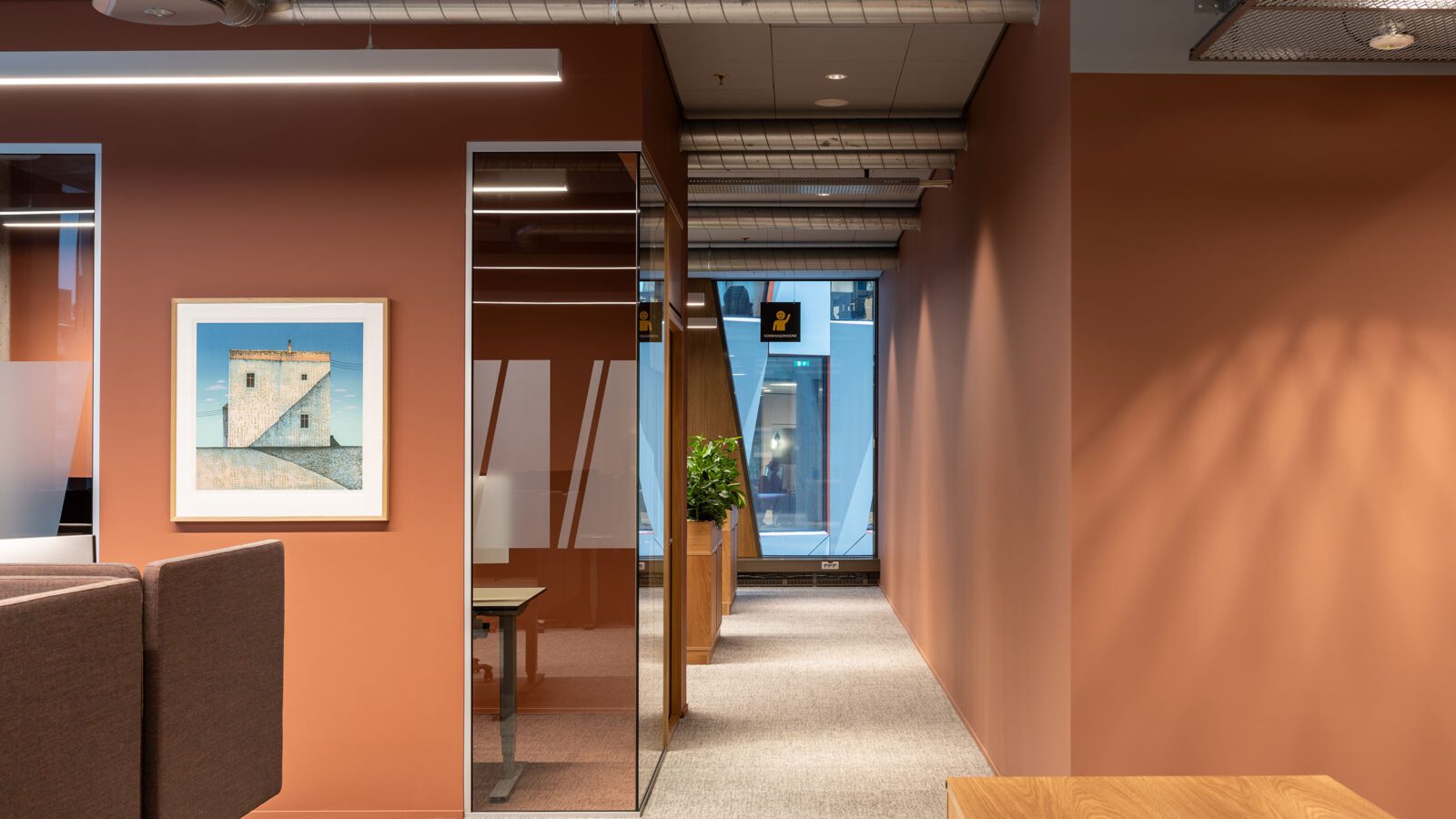 Interiør i kontorlandskap